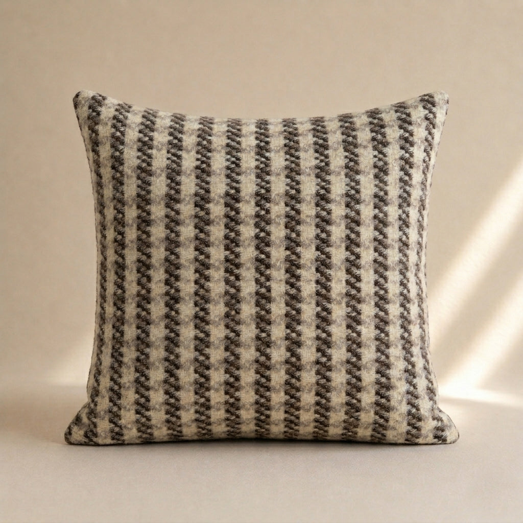 Marrom- 100% Wool Pillow Cover