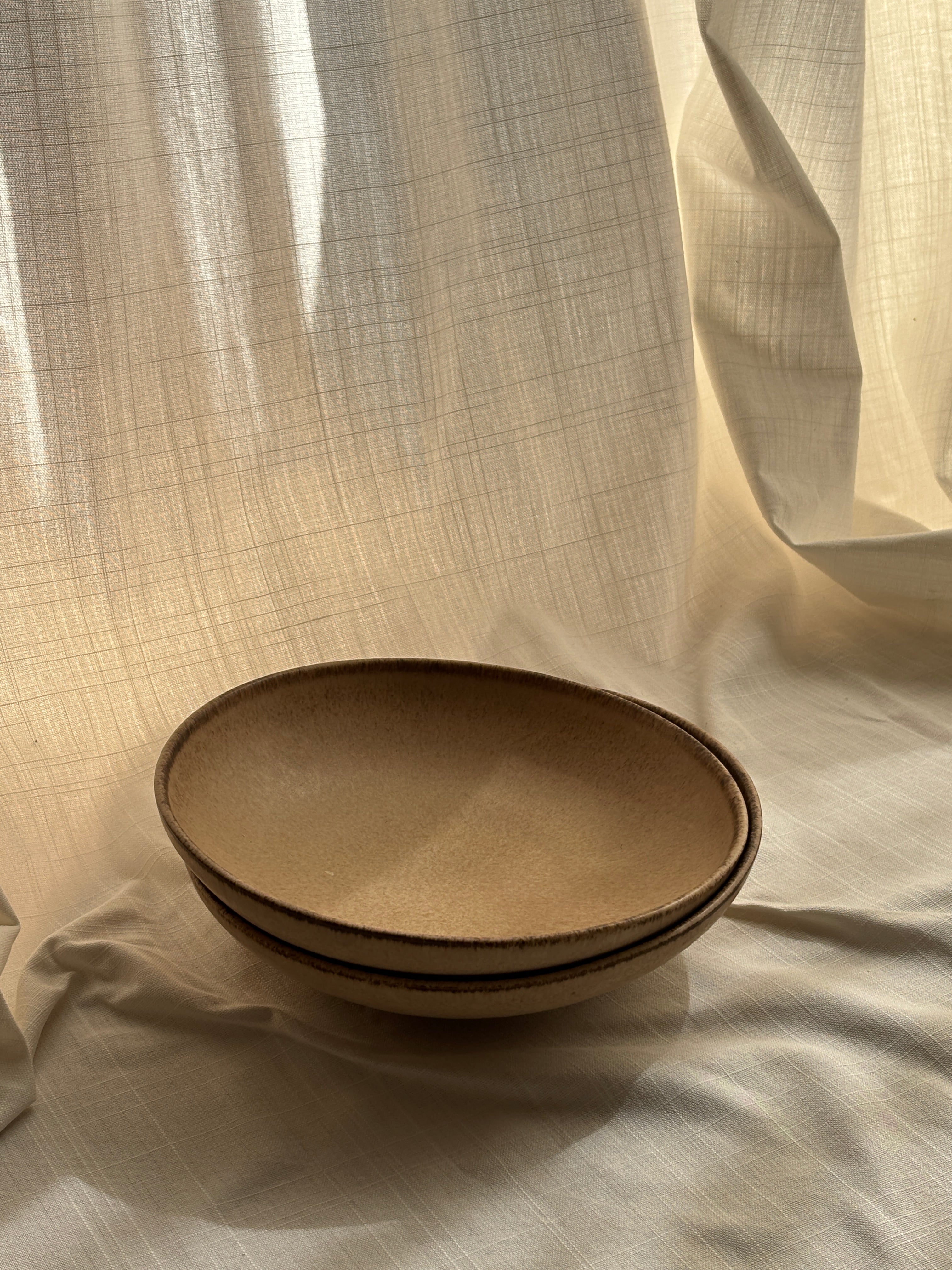 Areia Serving Bowl