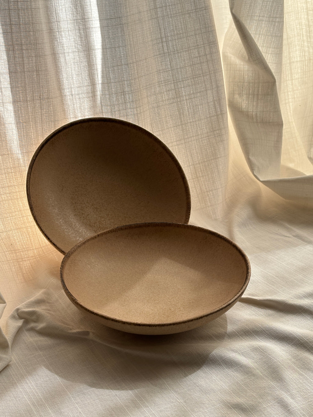 Areia Serving Bowl